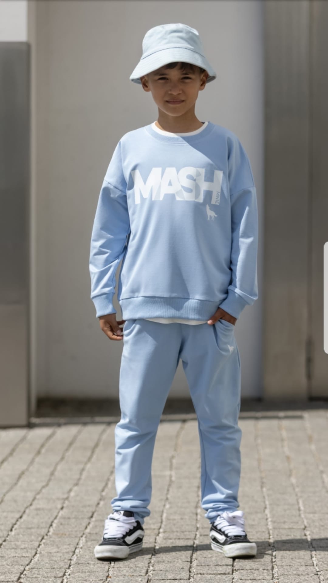 Błekitna bluza -MASHmnie